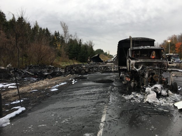 Pokoli tartályautó-robbanás Kanadában: legalább három áldozat, fotókon és videókon a baleset 5