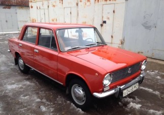 Makulátlan Zsigulit találtak egy orosz garázsban, állapotánál csak ára hajmeresztőbb