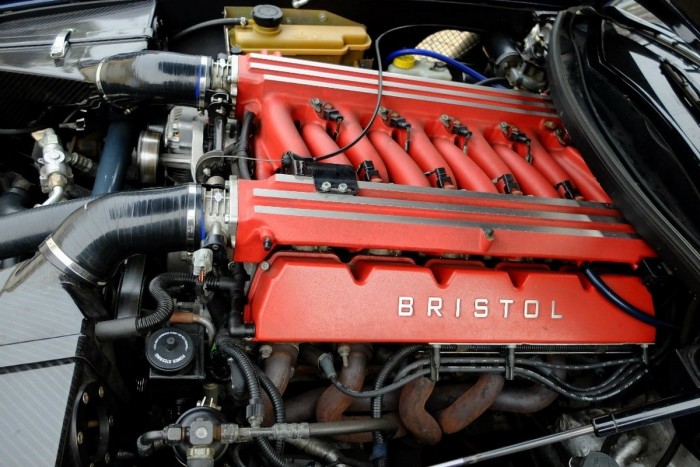 Bitang amerikai erőmű hajtja ezt az angol sportkocsit 7