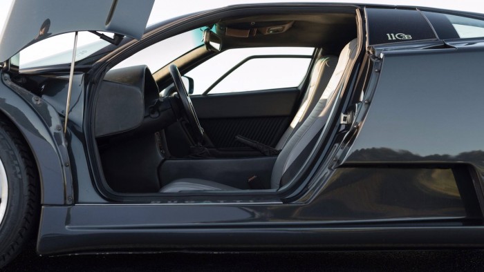 Ha a nem szereted az új autókat, de kéne egy friss Bugatti, itt a megoldás! 6