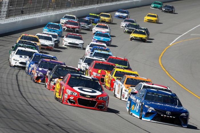 TOP10: A 2017-es év bajnok versenyautói 9