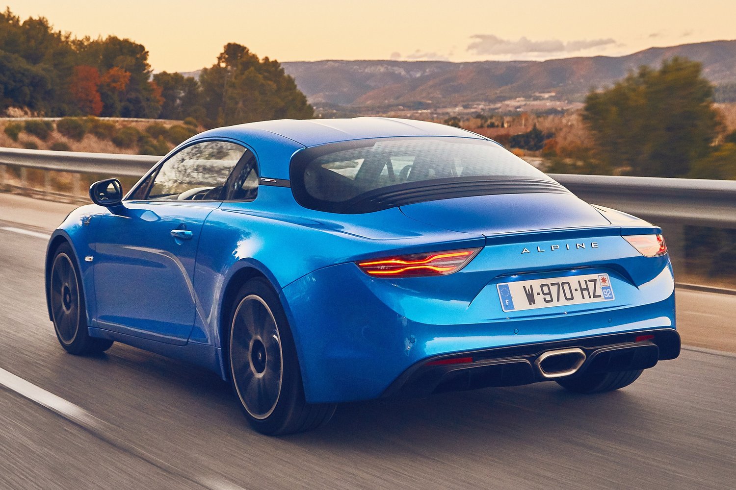 Itt az Alpine A110, és már el is fogyott! 15