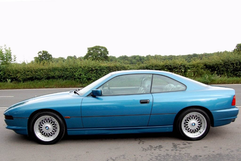 Ha mindig irigyelted a brunei szultán kék 8-as BMW-jét, itt a remek alkalom! 3