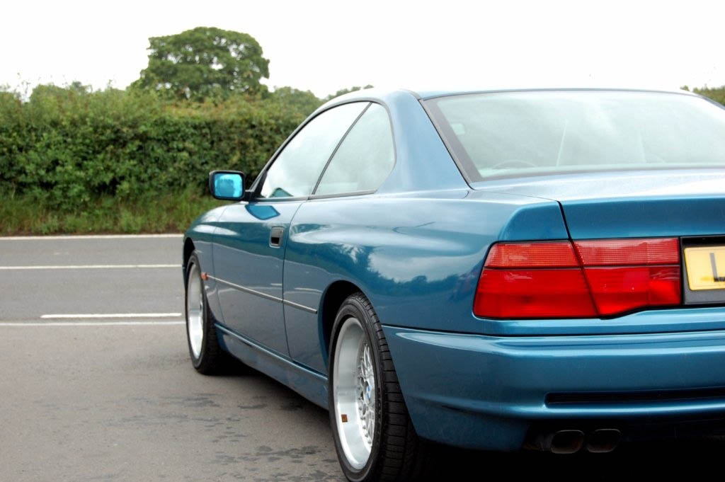 Ha mindig irigyelted a brunei szultán kék 8-as BMW-jét, itt a remek alkalom! 7