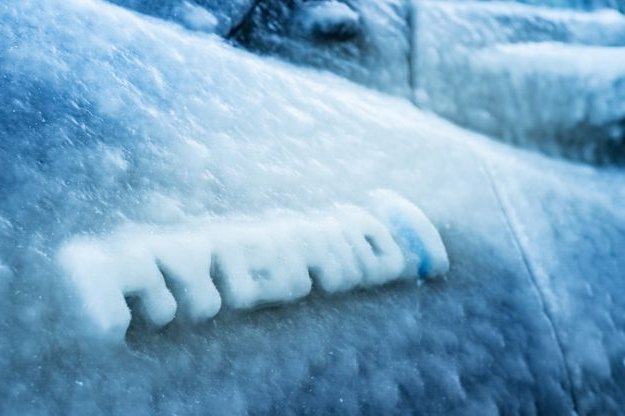 Így indul a hibrid 10 centis jégpáncél alatt 1
