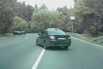 Csúnyán megszívta ez a bunkó BMW-s