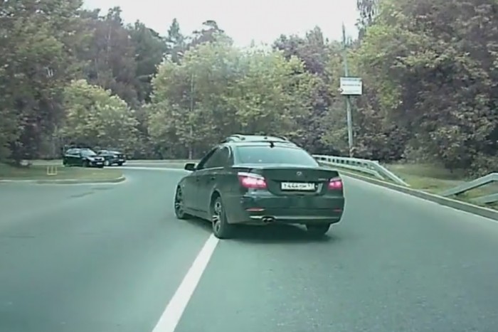 Csúnyán megszívta ez a bunkó BMW-s