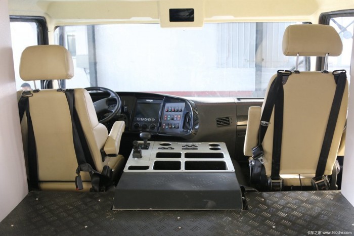 Terepre született ez az aprócska kínai lakóteherautó 1 | Vezess Terepre született ez az aprócska kínai lakóteherautó 1