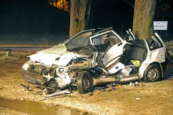 Megrázó fotókon a gödöllői halálos baleset