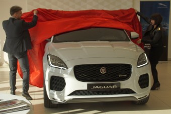 Tízmillió alól indul a kis Jag-SUV ára