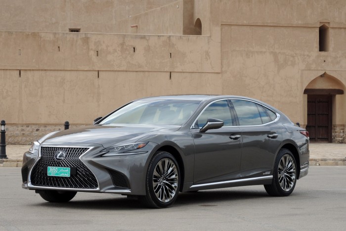 Lexus LS