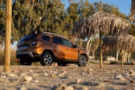 Új Dacia Duster: szabadidő-autó 3 millió alatt 90