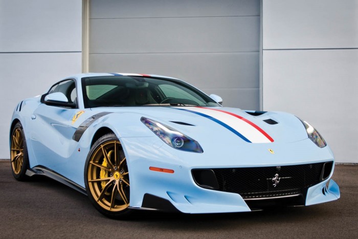 Kéne babakék Ferrari 340 millióért?