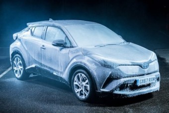 Így indul a hibrid 10 centis jégpáncél alatt