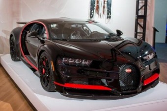 12 milliárdért hozott luxusautókat a Mikulás