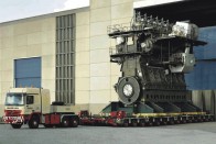 Felfoghatatlan méretű a világ legnagyobb 27655 literes motorja 1 Felfoghatatlan méretű a világ legnagyobb 27655 literes motorja 1
