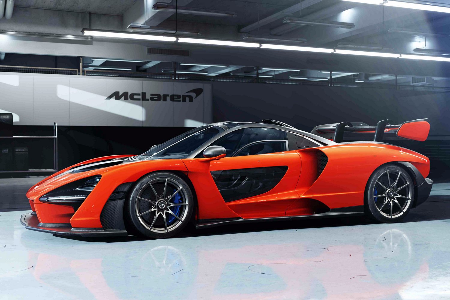 Negyedmilliárdos utcai versenyautót épít a McLaren 14