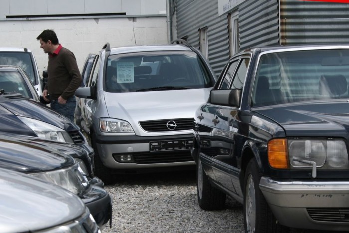 Mennyire biztonságos egy 14 éves autó? 1