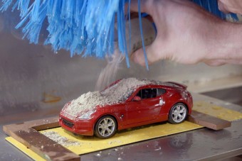 Vajon miért mos játékautót a Nissan? Itt a válasz!