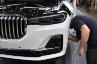 Célegyenesben a BMW X7 gyártása 48