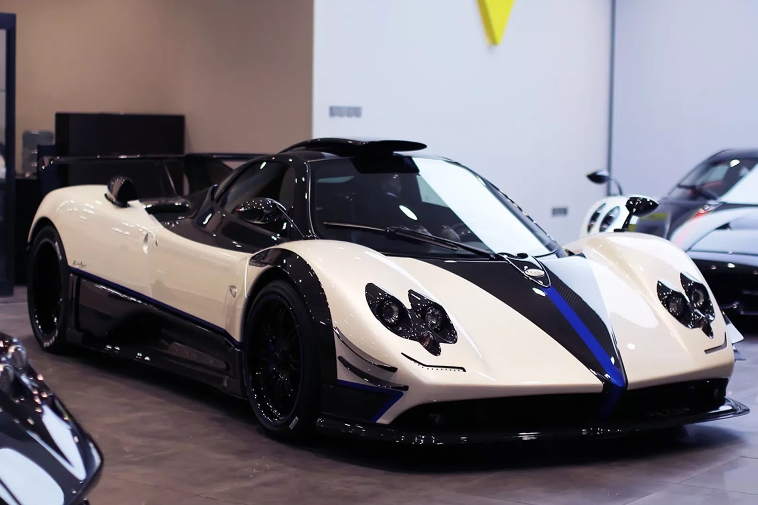 Ha hízott a malacpersely, akkor ez a páratlan Pagani Zonda Riviera épp rád vár 4