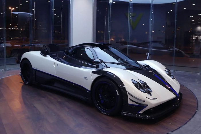 Ha hízott a malacpersely, akkor ez a páratlan Pagani Zonda Riviera épp rád vár