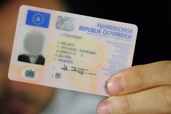 Lebukott a jogosítvány-zsivány