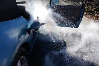 Ez az ember folyékony nitrogént töltött a BMW-jébe, ez történt utána