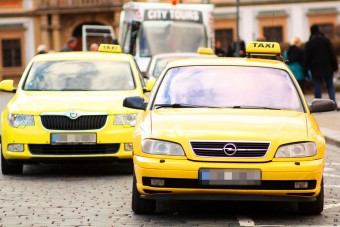 Kinyírták az öreg taxikat, januártól 10 év a korhatár