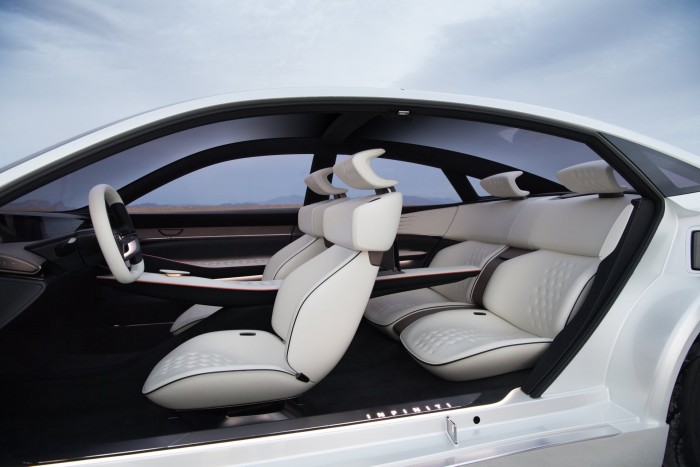 Villanyautót fog gyártani a Nissan luxusmárkája 1