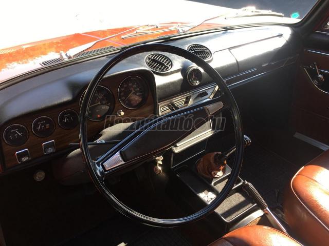 Eladó a Kádár-korszak álomautója, a piros ezerötös állapota és ára is megdöbbentő 4