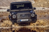 Mercedes-Benz G-osztály: itt a legenda legújabb kötete! 37