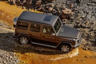 Mercedes-Benz G-osztály: itt a legenda legújabb kötete! 39