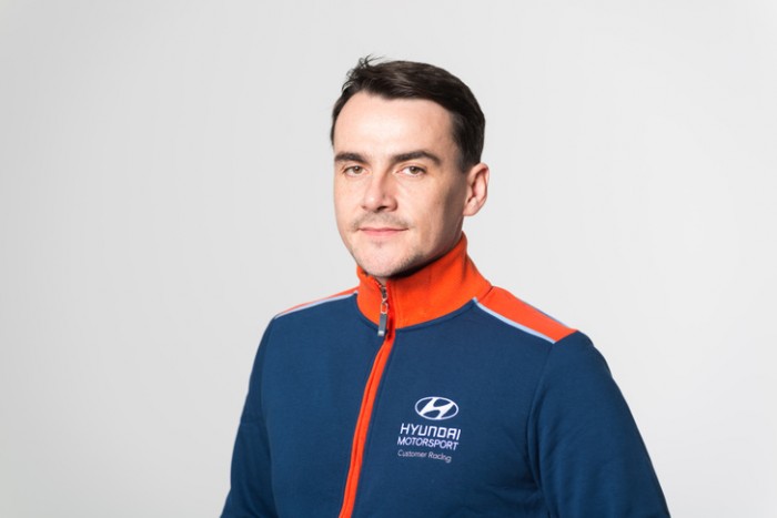Michelisz elhagyja a Hondát, a Hyundai pilótája lesz