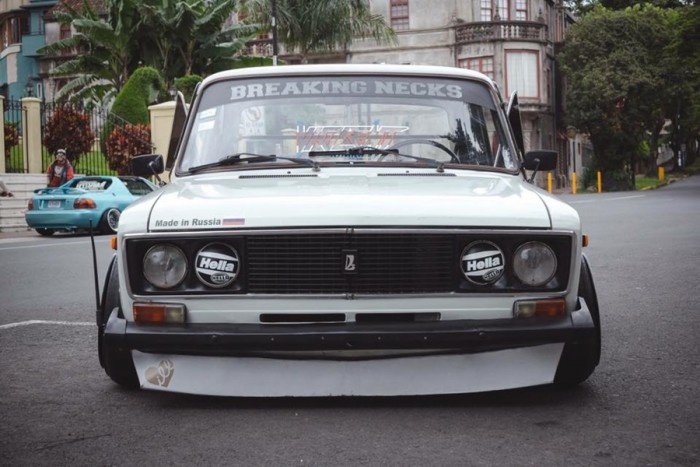 Őrületesen néz ki ez a tuningolt Ezeröcsi 6 | Vezess Őrületesen néz ki ez a tuningolt Ezeröcsi 6