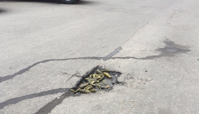 Sírva röhögős útjavítások, van ami már művészi szintű 5