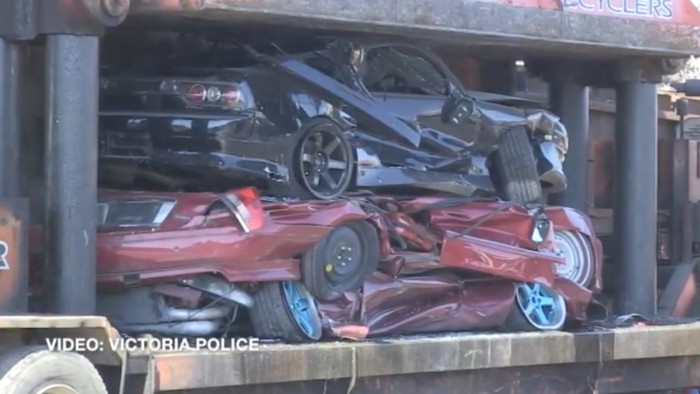 Te járnál péntek este csapatni, ha itthon is így zúznák le az elkobzott autókat?