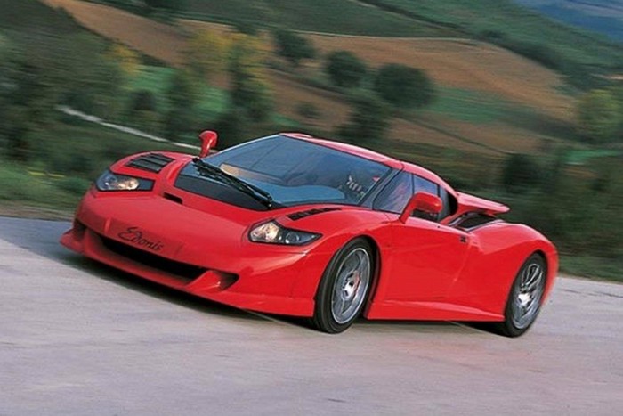 720 lovas csodával mentek volna neki a Bugattinak