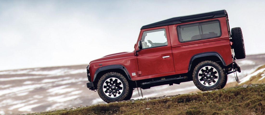 Ismét gyártják az ős-Land Rovert!