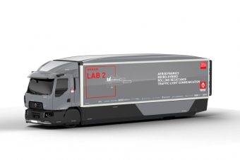 Takarékos teherautót dobott össze a Renault