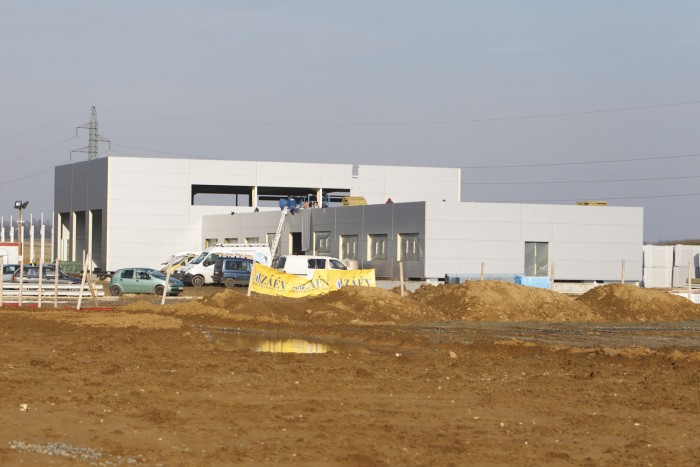 Fotók a 40 milliárdos zalai robotvárosról