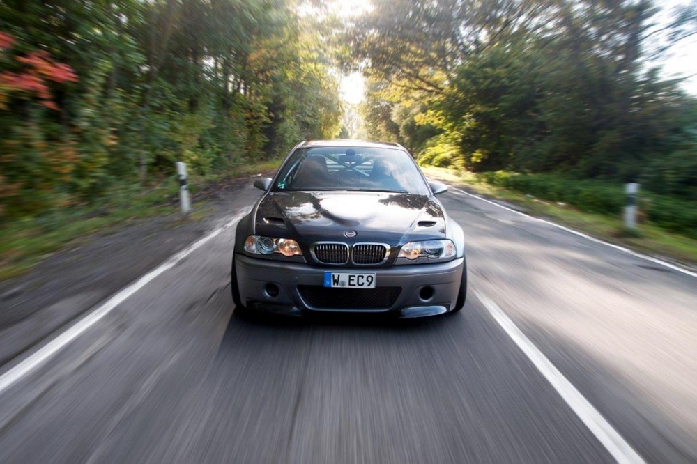 Tíz hengert dobtak ebbe az M3-as BMW-be 5