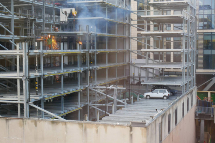 Szellemautókat találtak egy 15 éve bezárt parkolóházban 1 | Vezess Szellemautókat találtak egy 15 éve bezárt parkolóházban 1