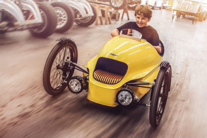 Vegyél villanyautót a gyereknek!