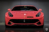 Kéne fóliába húzott Ferrari egy 15 évestől? 24