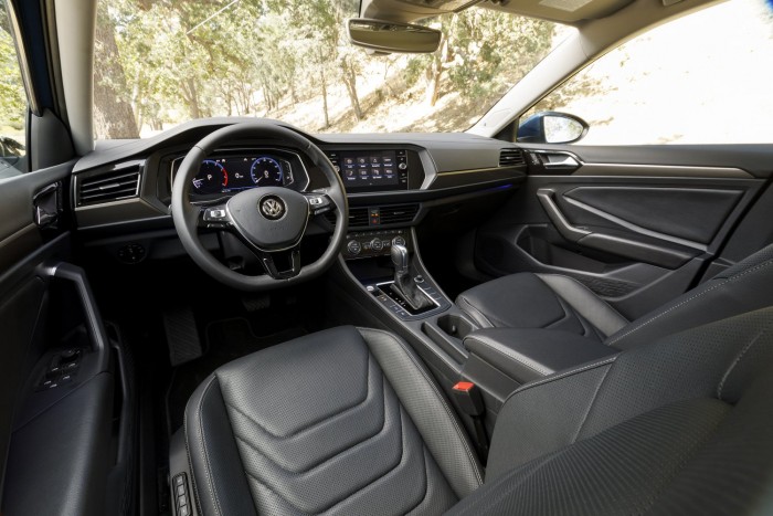 Kompakt kupélimuzin a Volkswagentől 2 Kompakt kupélimuzin a Volkswagentől 2