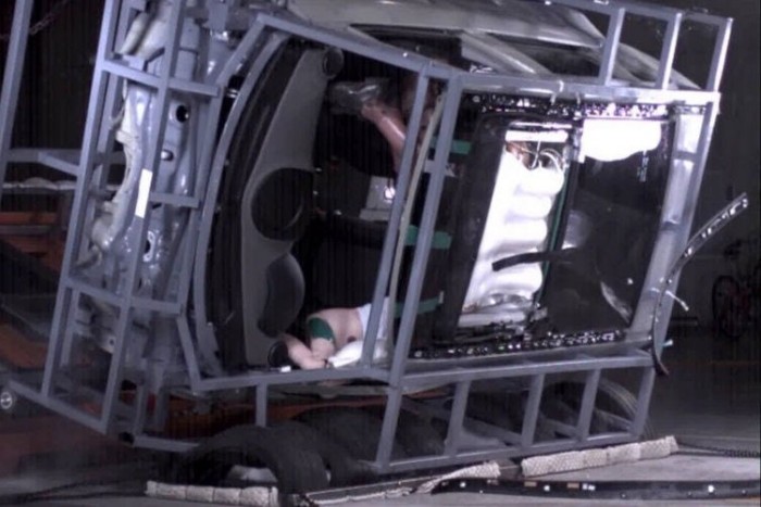 Jön a napfénytetőlégzsák 1