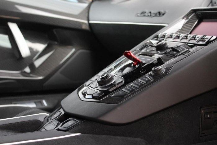 Ha az utolsó Aventador SV kell neked, akkor még megveheted! 7