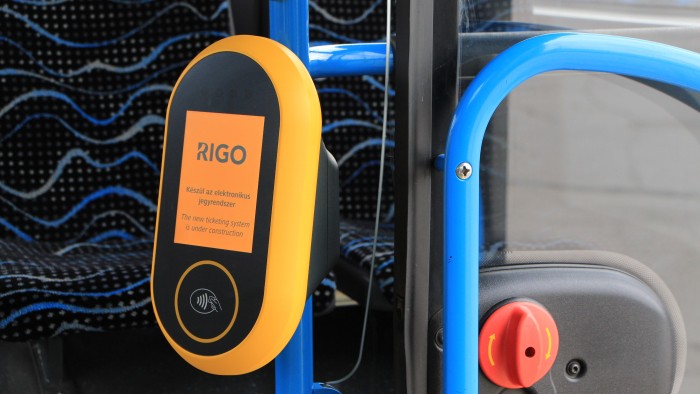 Ez a pesti busz olyat tud, amit egyetlen másik sem 2 | Vezess Ez a pesti busz olyat tud, amit egyetlen másik sem 2