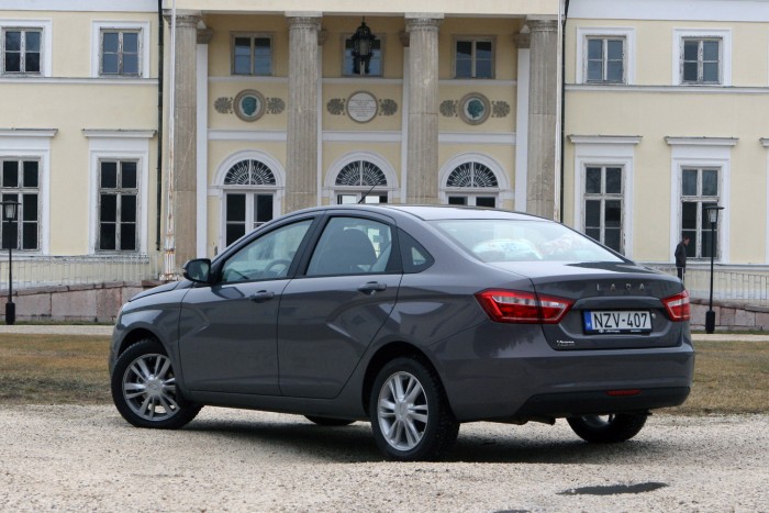 Milyen autókat vesznek a magyarok? 4
